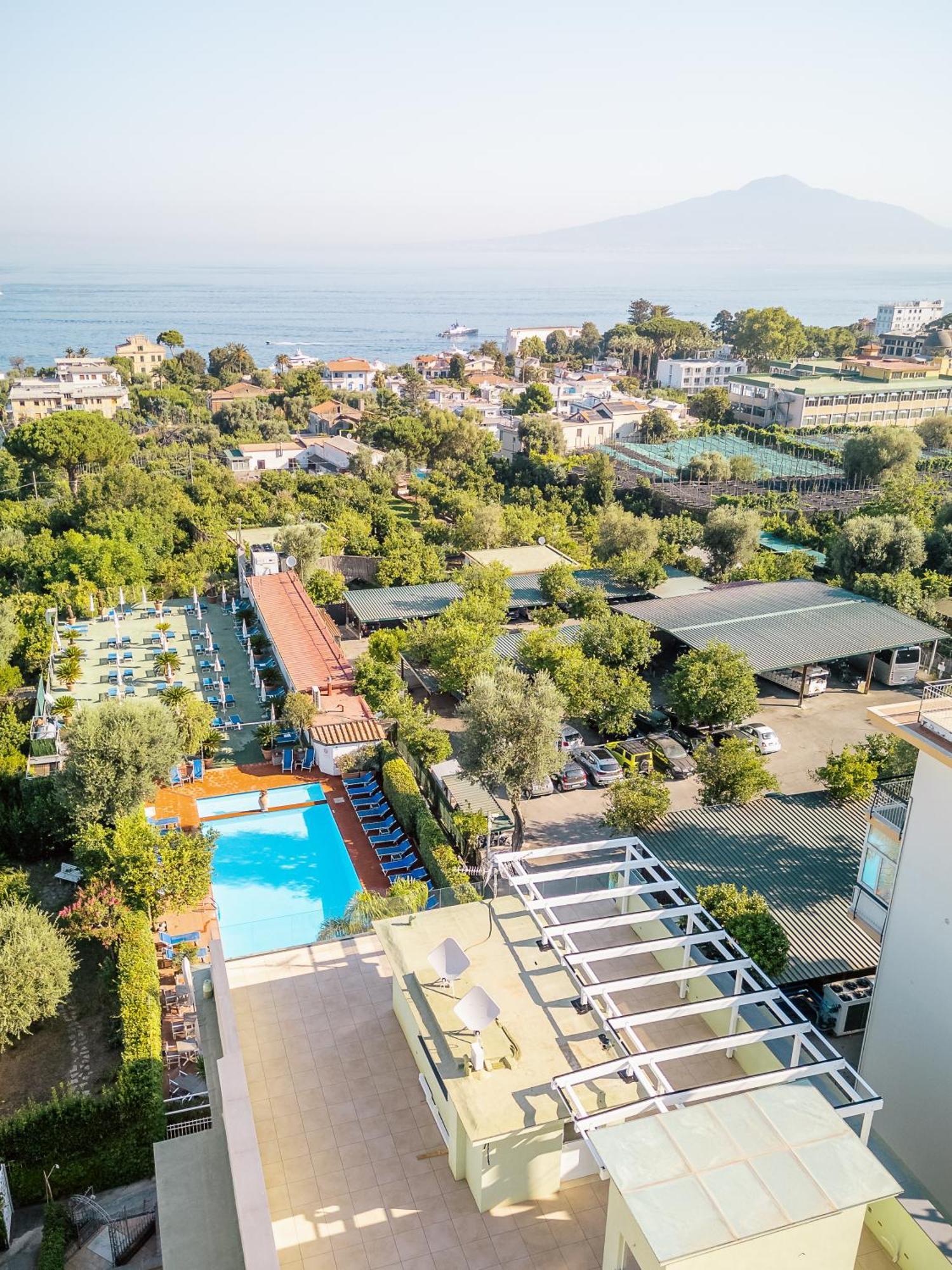 Hotel Gardenia Sorrento, Ascend Hotel Collection Exterior photo